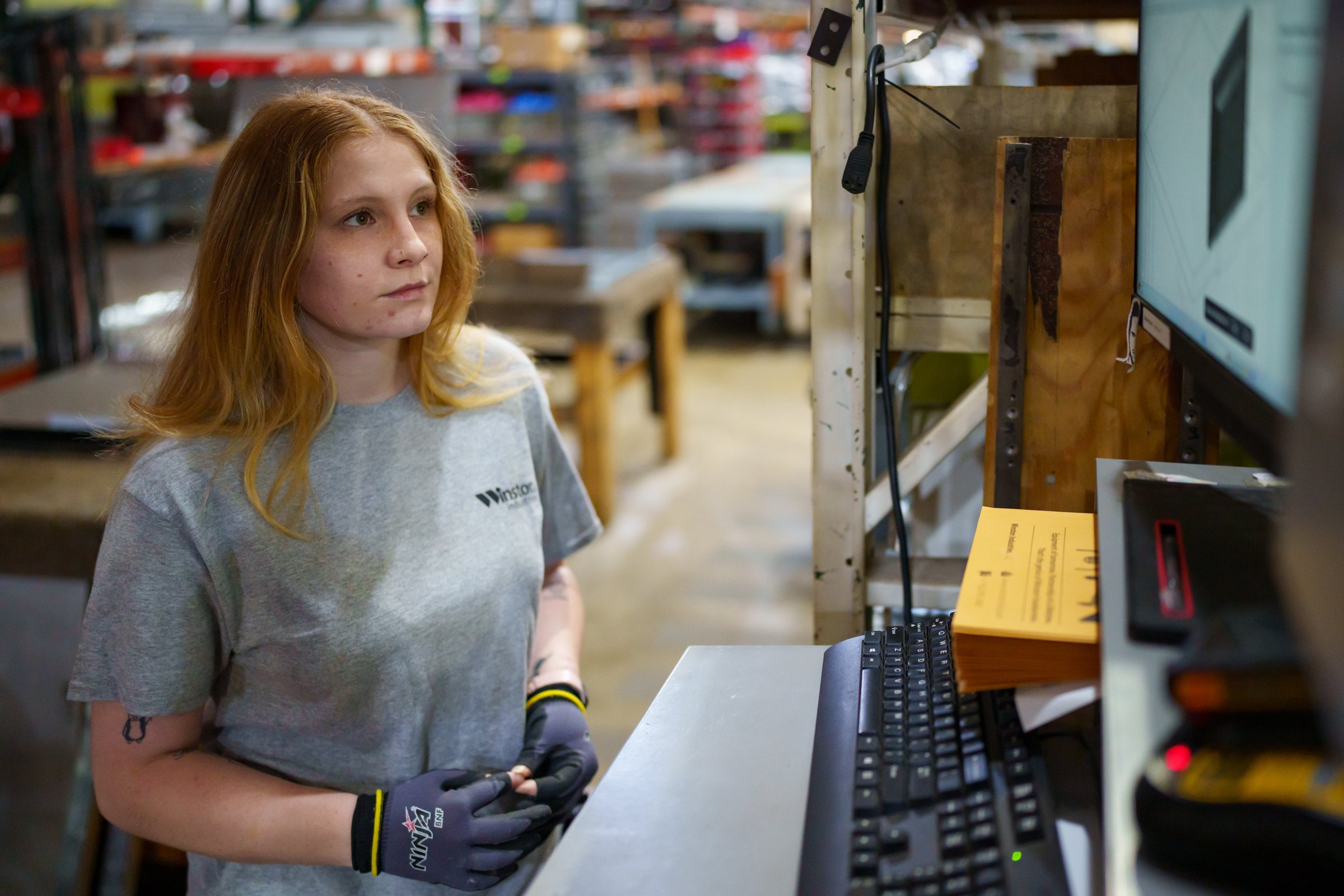 Operator looks at PICO for guidance on how to assemble products.